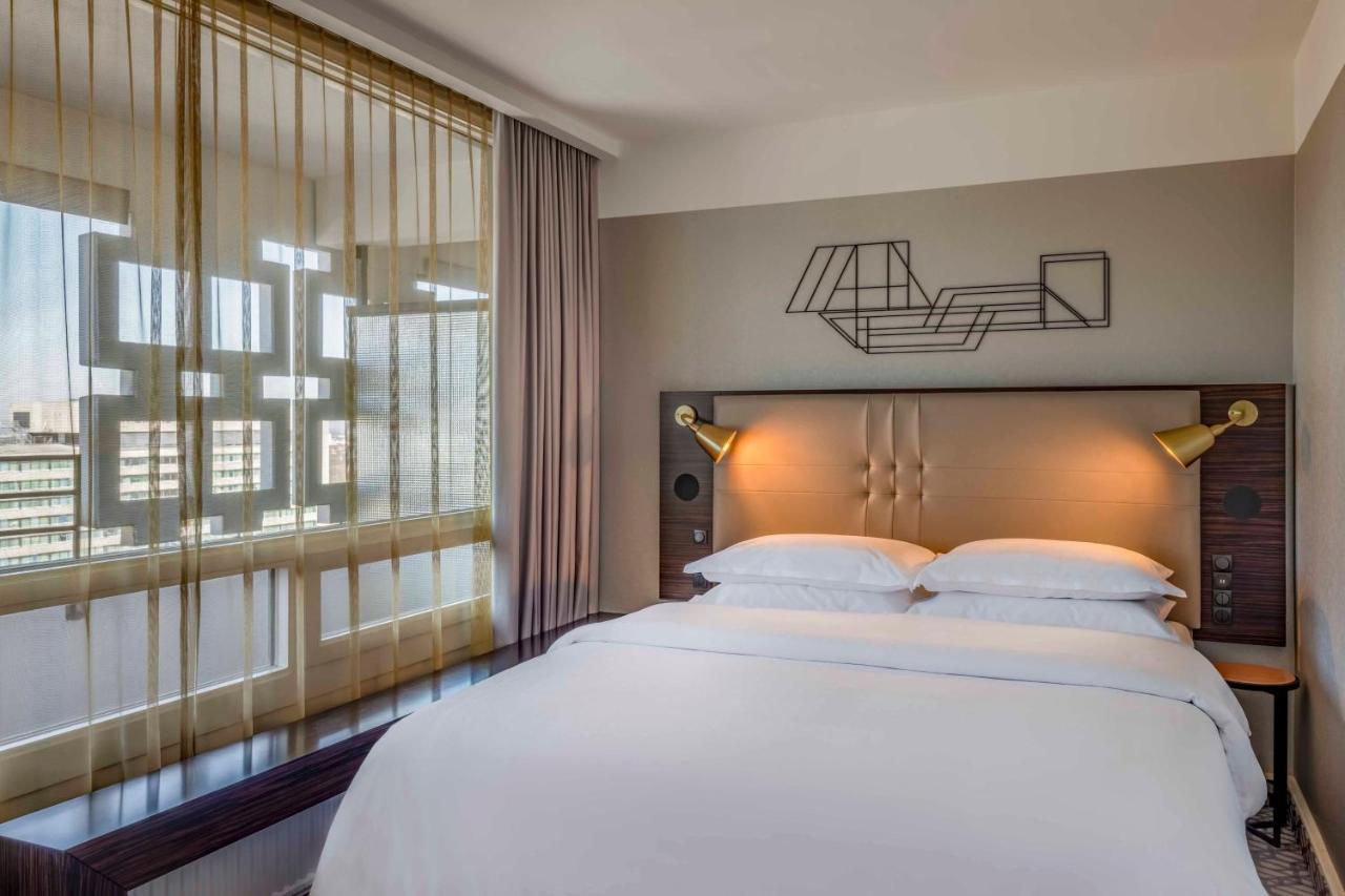 Four Points By Sheraton Arabellapark Hotel 4*