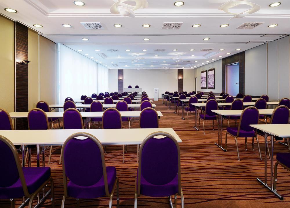 Four Points By Sheraton Arabellapark Hotel Munich